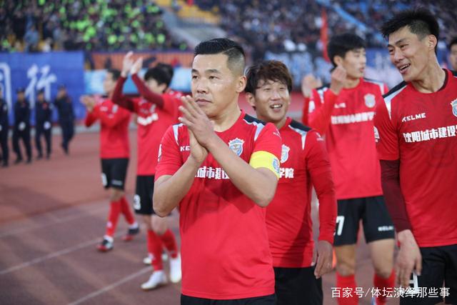 库里三分8中8轰30+10 勇士大胜76人回西部第九